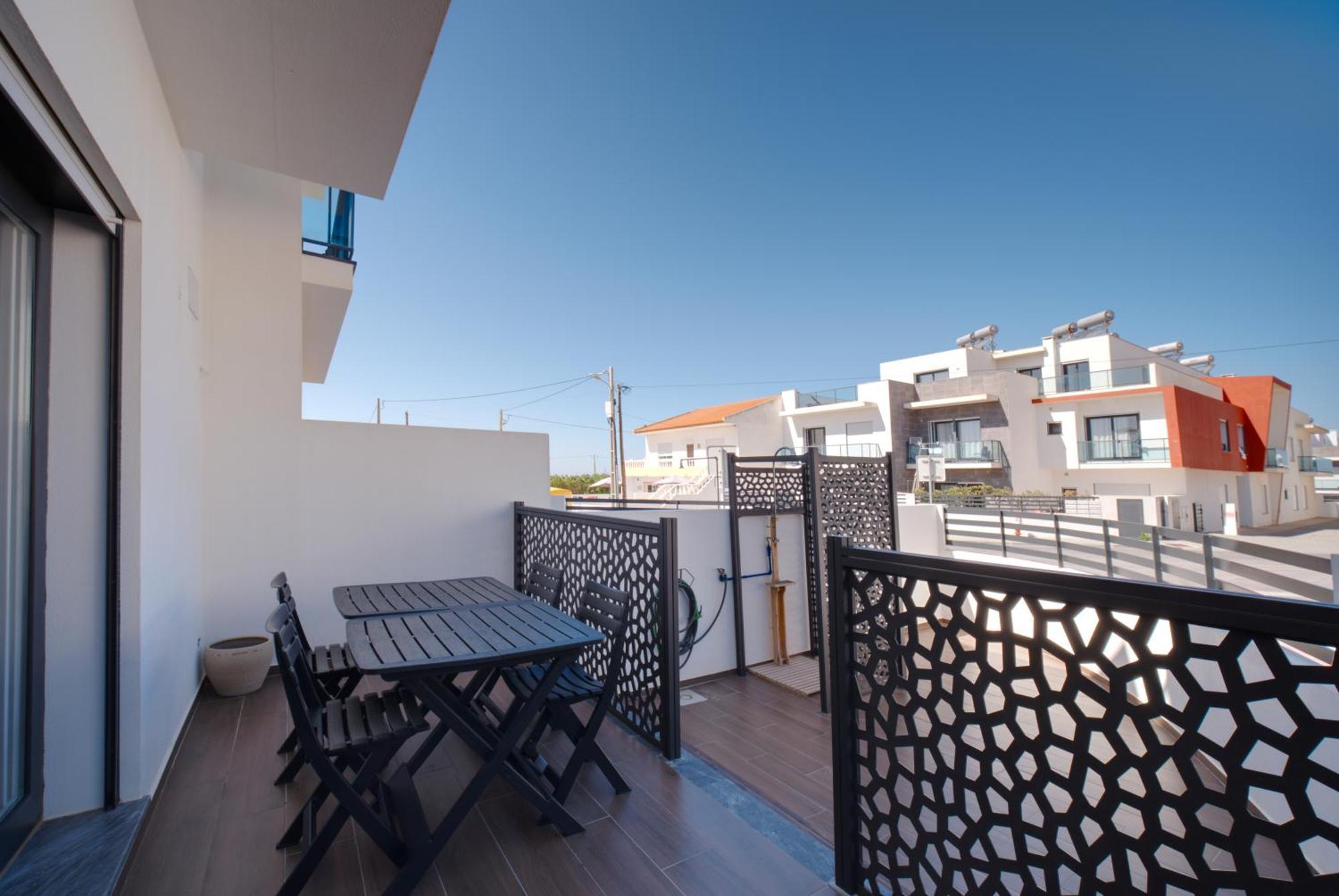 Beach & Surf Lovers Apartment With Ac - บาเลียล ภายนอก รูปภาพ